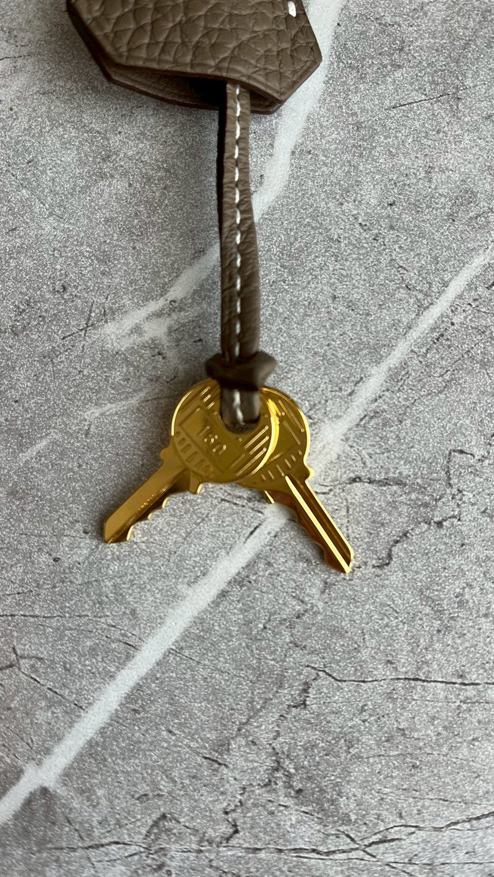 ボリード31/エトゥープ/ゴールド金具 #1180