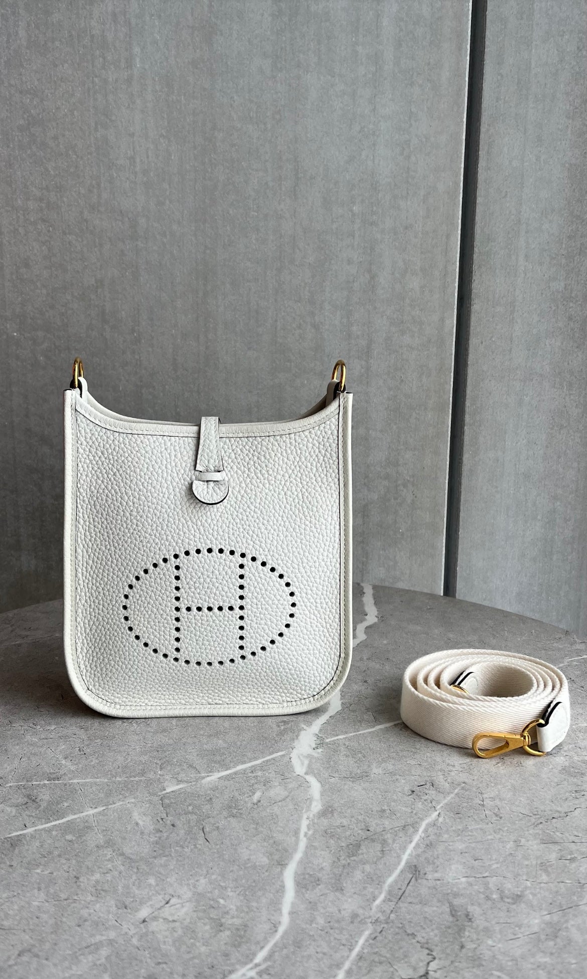 【HERMES】エヴリンTPM/ニューホワイト/ゴールド金具 エルメス HERMES エヴリンTPM W刻印 ニューホワイト・ゴールド