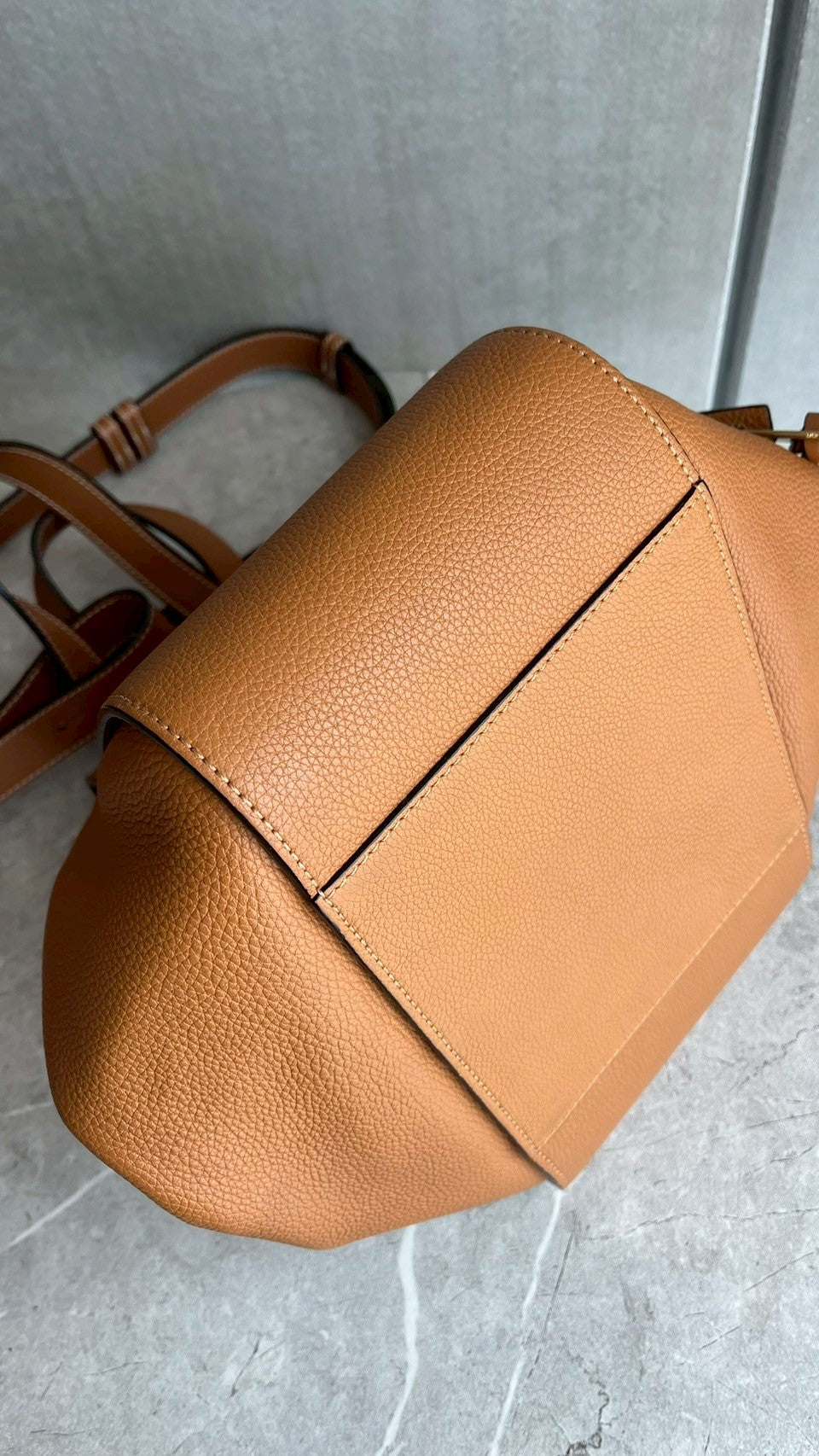 【LOEWE】ハンモック/タン/スモール #1179