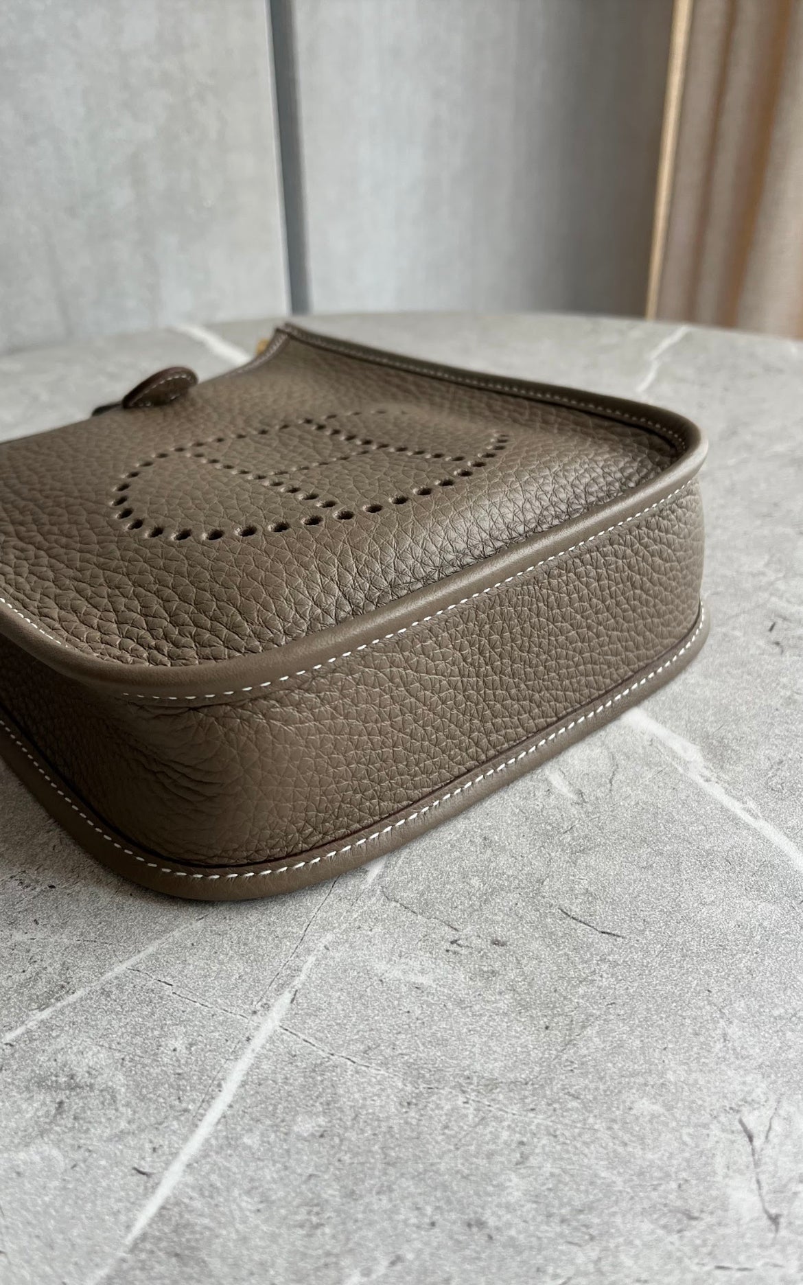 エヴリンtpm エトゥープ ゴールド金具#1209