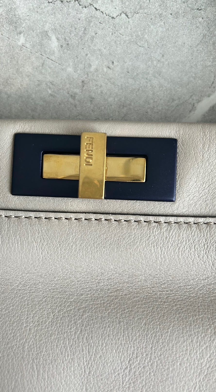 【FENDI】ピーカブー/ピンクベージュ系/ゴールド金具 #1323