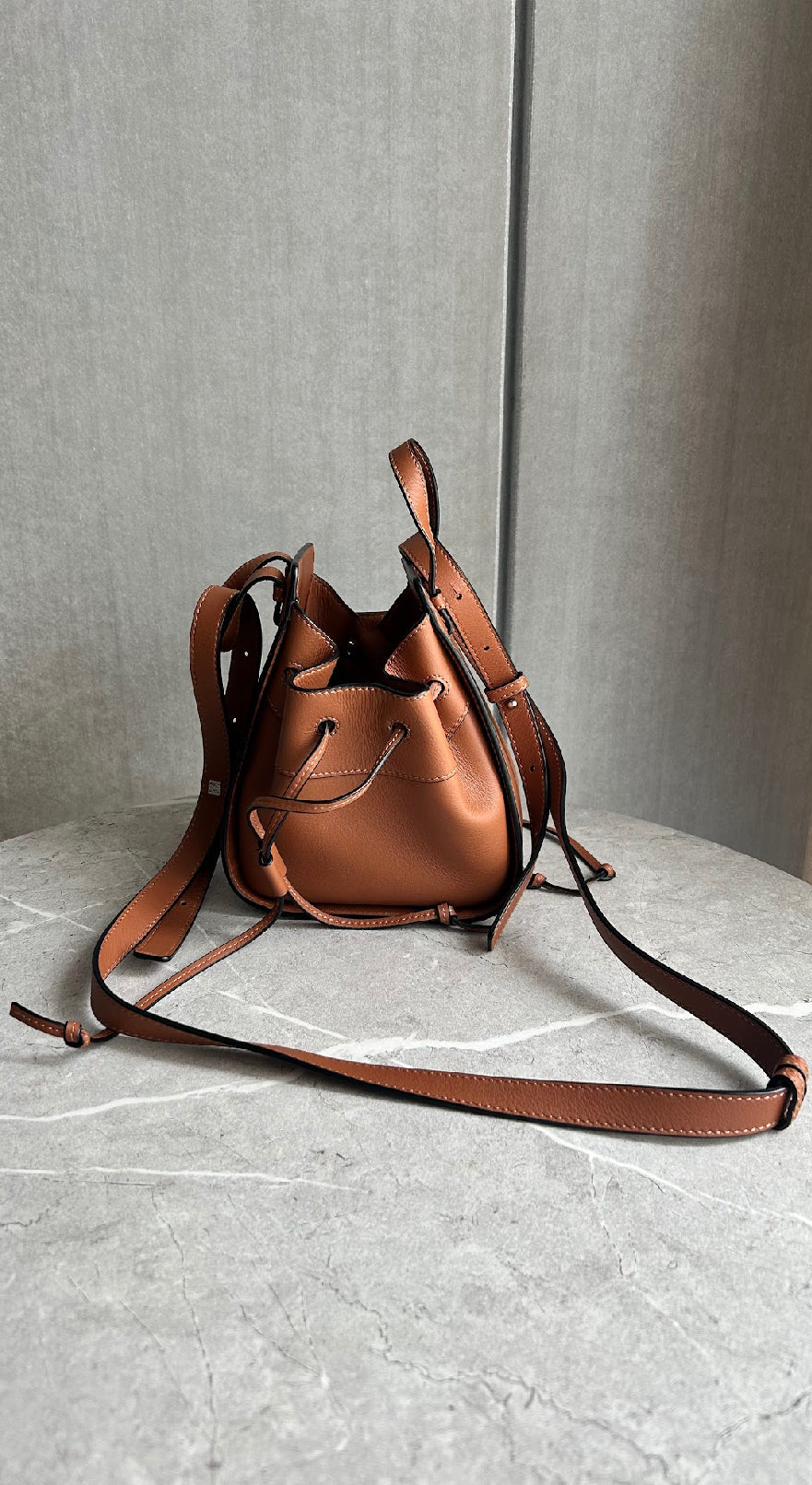【LOEWE】ハンモックミニ/タン #1324