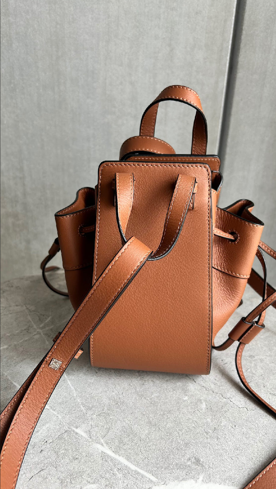 【LOEWE】ハンモックミニ/タン #1324