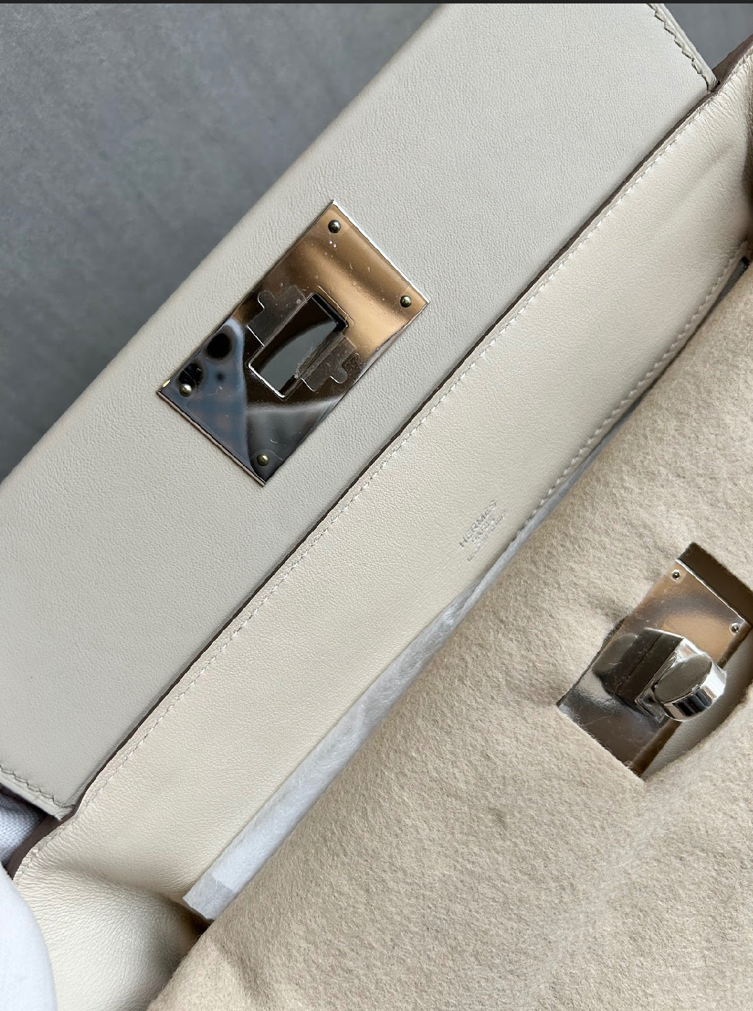 【HERMES】ヴァンキャトル29 べトン クレ シルバー金具