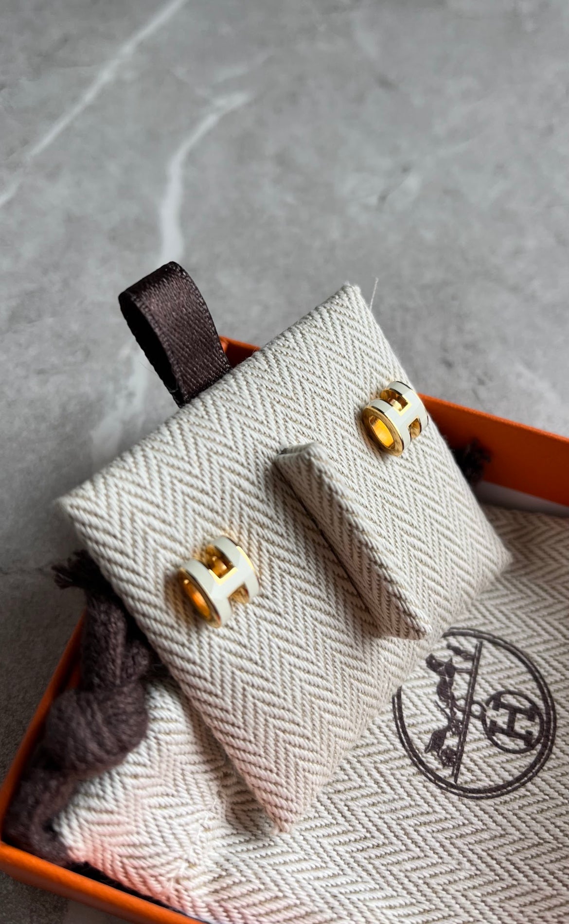 ポップHピアス/ブラン/イエローゴールド金具 #998