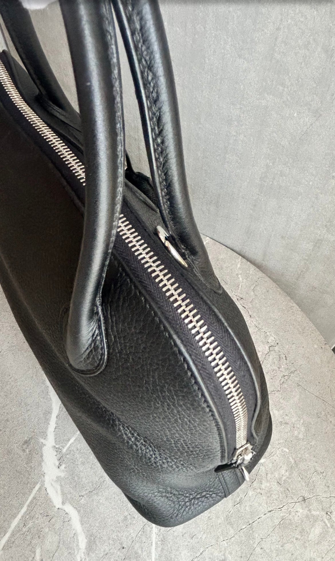 [HERMES] Kelly To Go Noir Gold Hardware