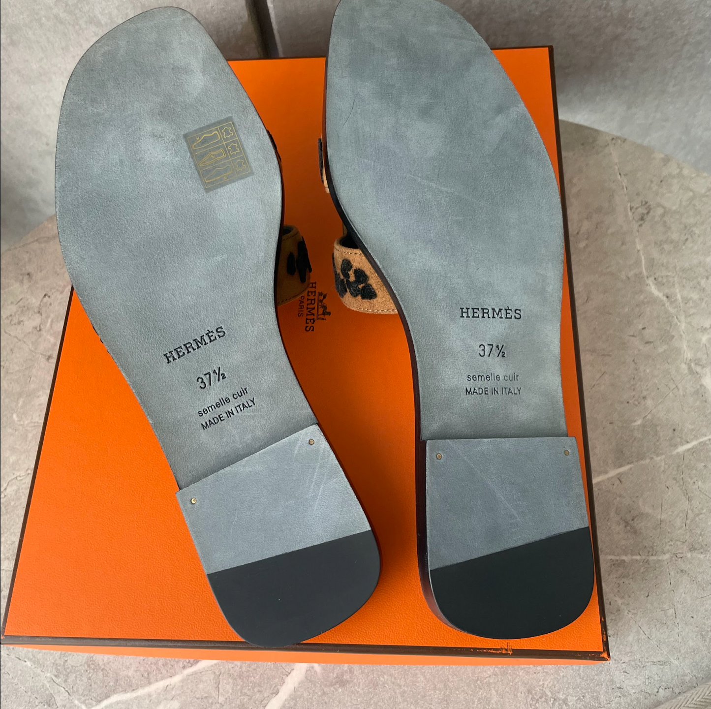 HERMES　ノワール　オランサンダル・ブラウンヒュメ・サイズ37,5　＃2623