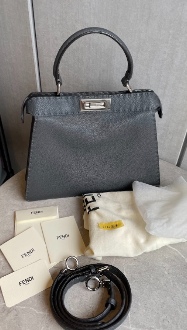 FENDI ピーカブー ミディアム  #2061