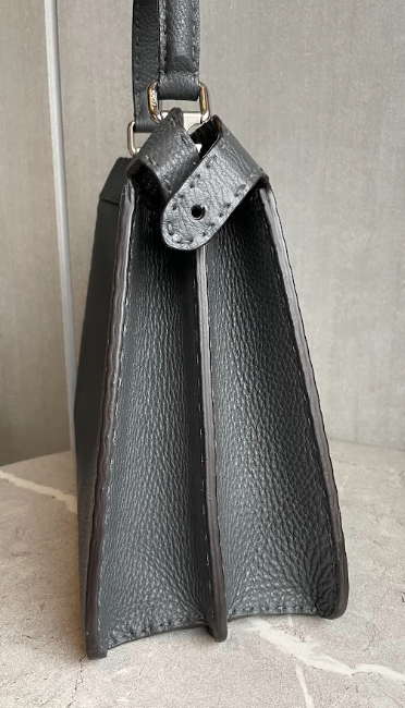 FENDI ピーカブー ミディアム  #2061