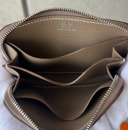 HERMES エトゥープ ジップアンドゴーコンパクト・エヴァーカラー #2601