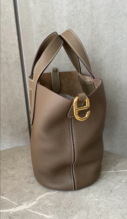 2438 / HERMES / インザループ / MM / エトゥープ