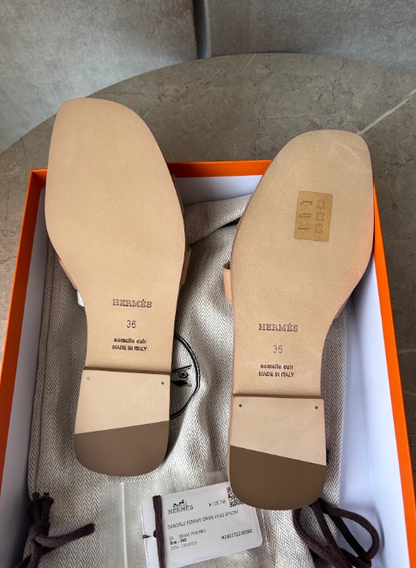 #2711 HERMES オランサンダル 36 ベージュペルリノ