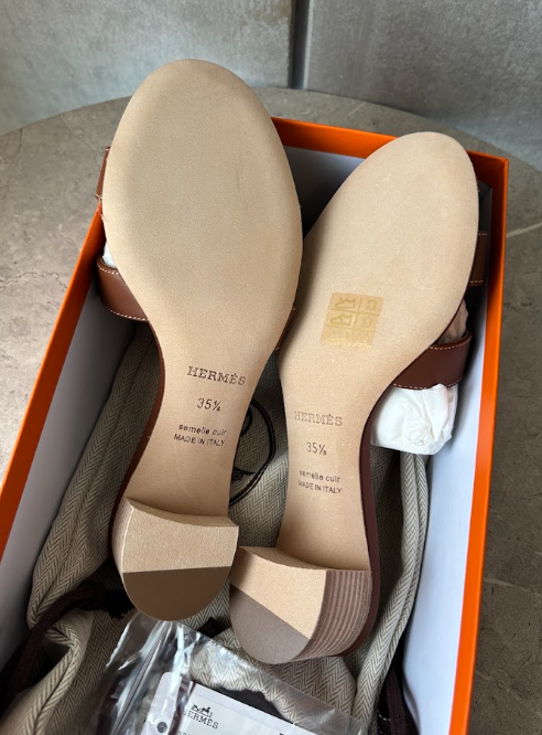 2716 HERMES オアジス 35.5 ゴールド