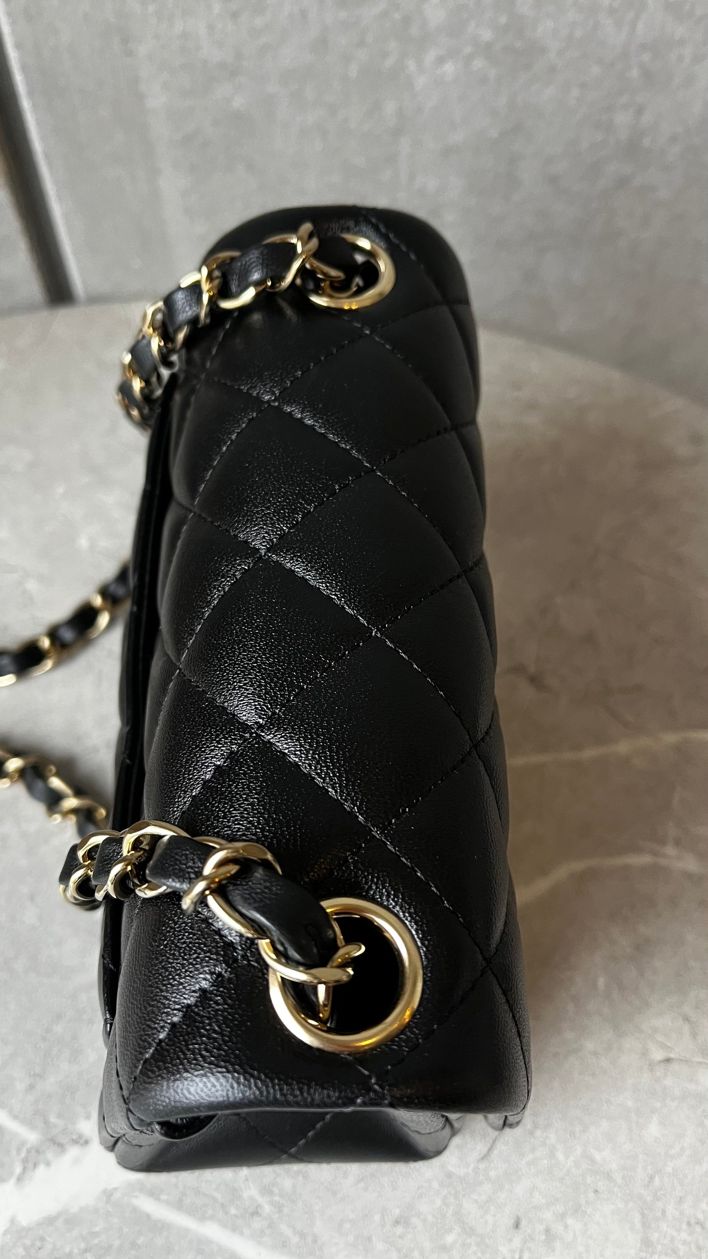 CHANEL ミニクラシックハンドバッグ シャンパンゴールド#2415