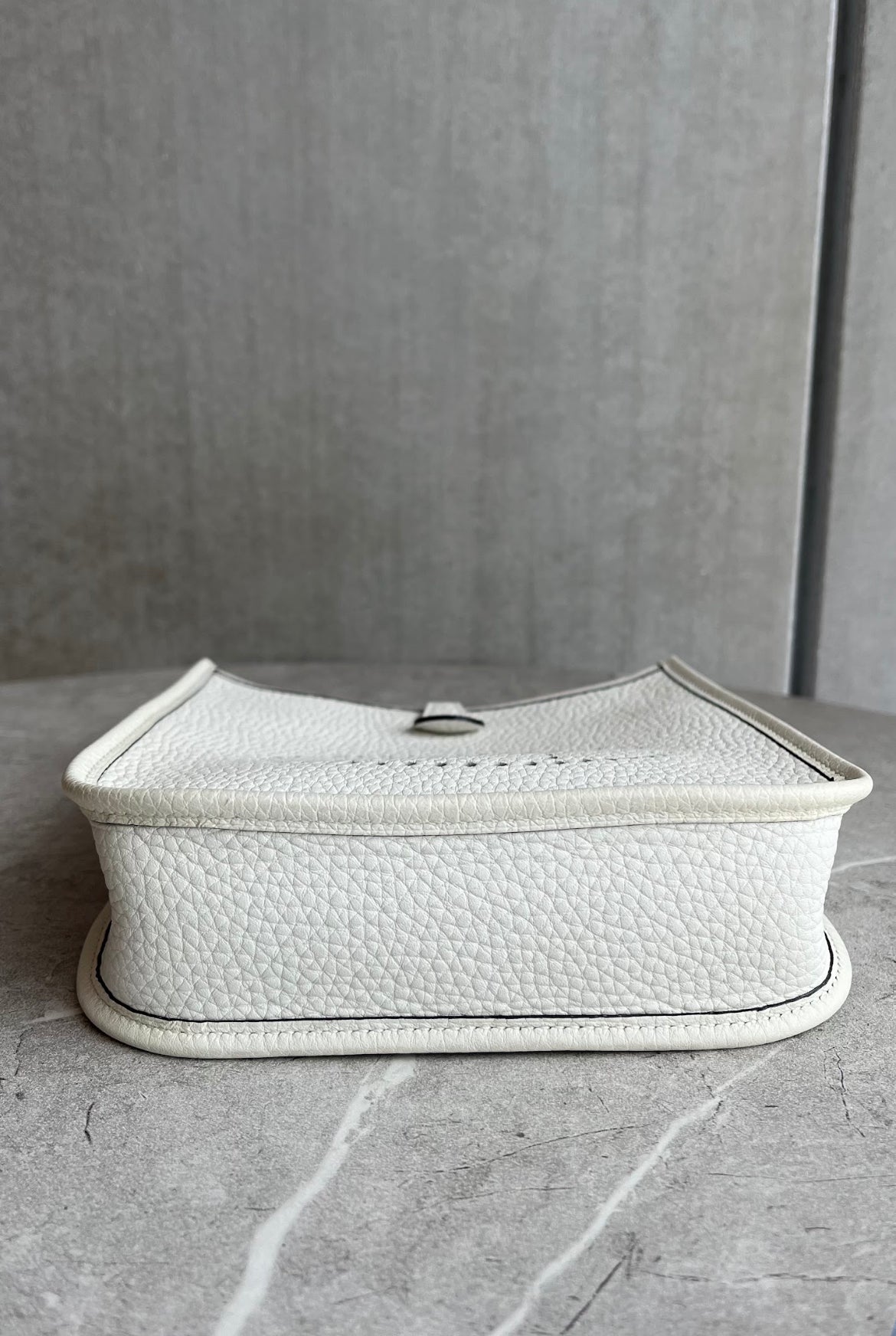 エヴリンtpm ニューホワイト　ゴールド金具#1177