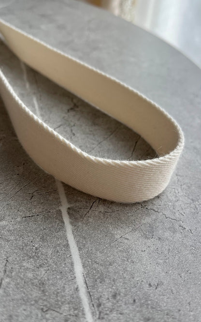 エヴリンtpm ニューホワイト　ゴールド金具#1177