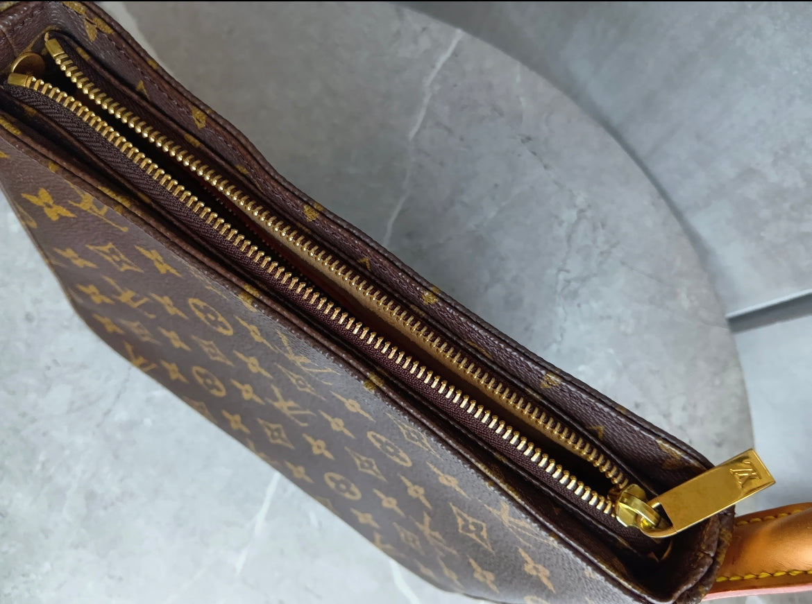 【LOUIS VUITTON】モノグラム/ルーピングMM#1360