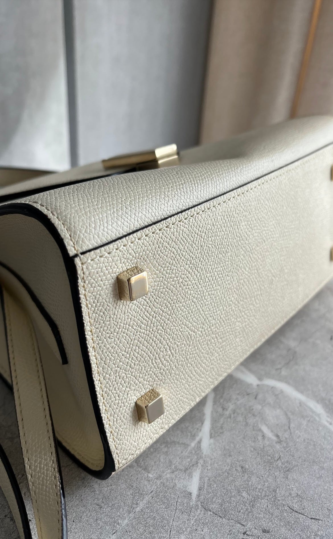 Valextra イジィデミニ#1227