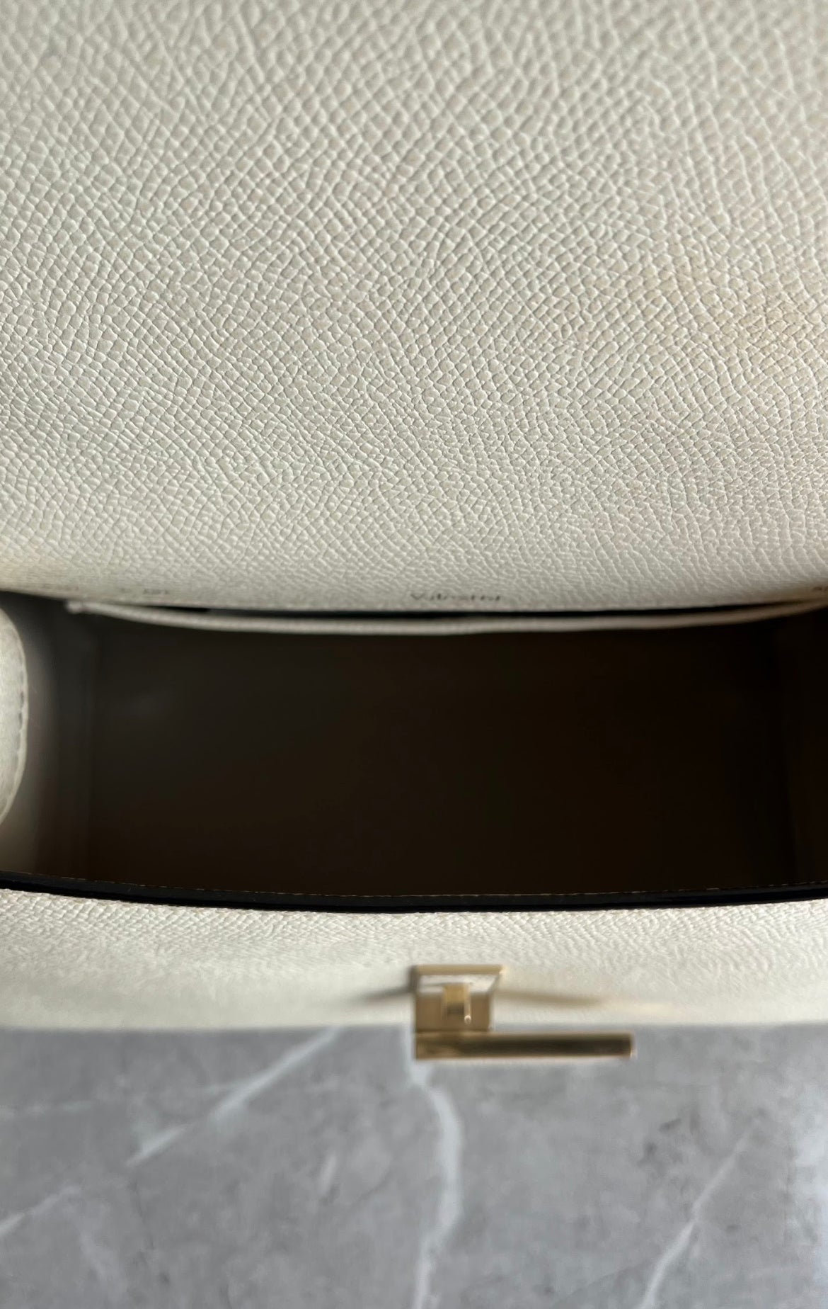 Valextra イジィデミニ#1227