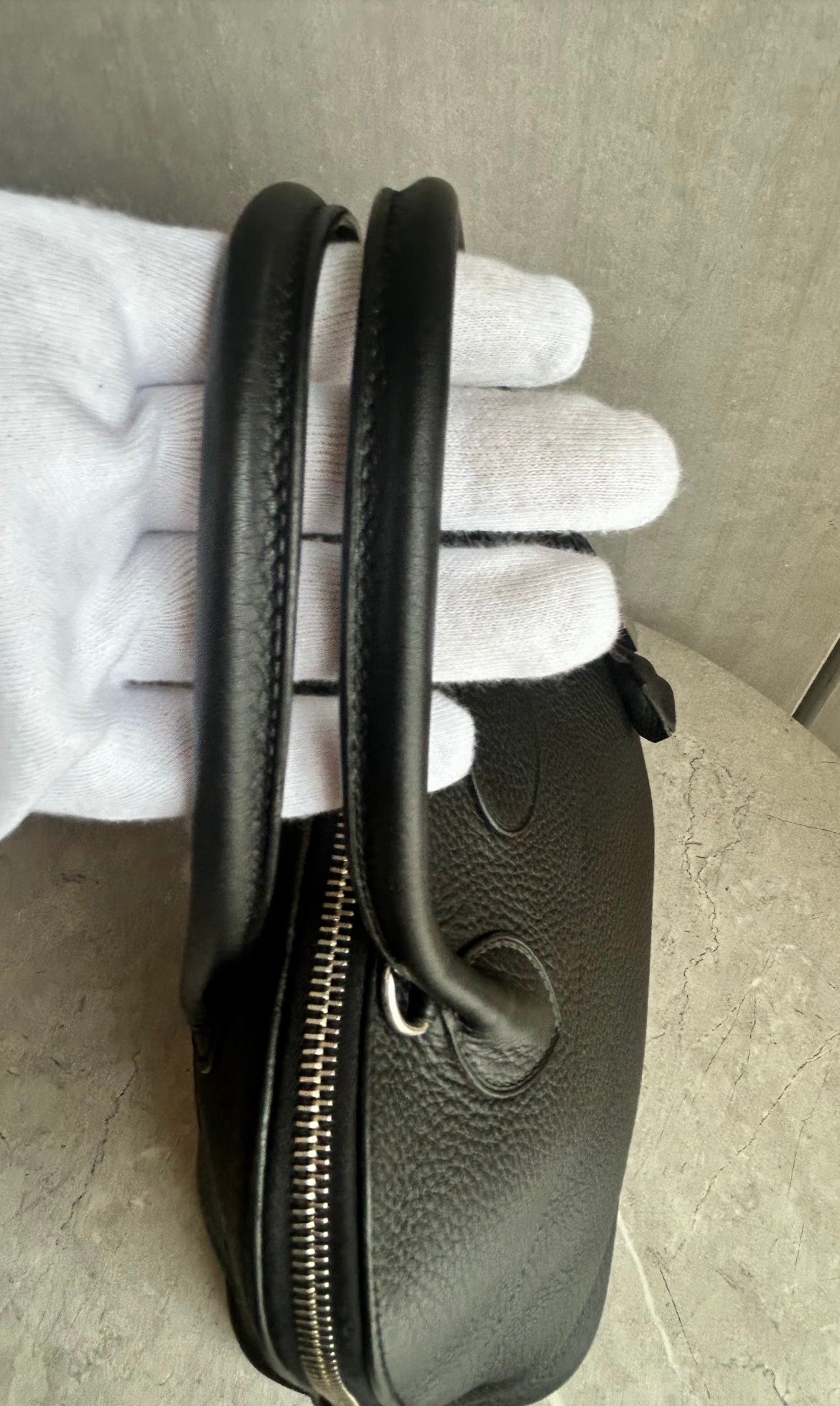 [HERMES] Kelly To Go Noir Gold Hardware