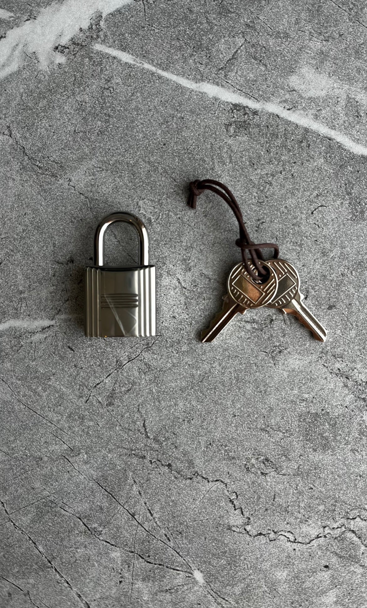 ピコタンロックMMノワール シルバー金具 W刻2024年製 エルメス(Hermes