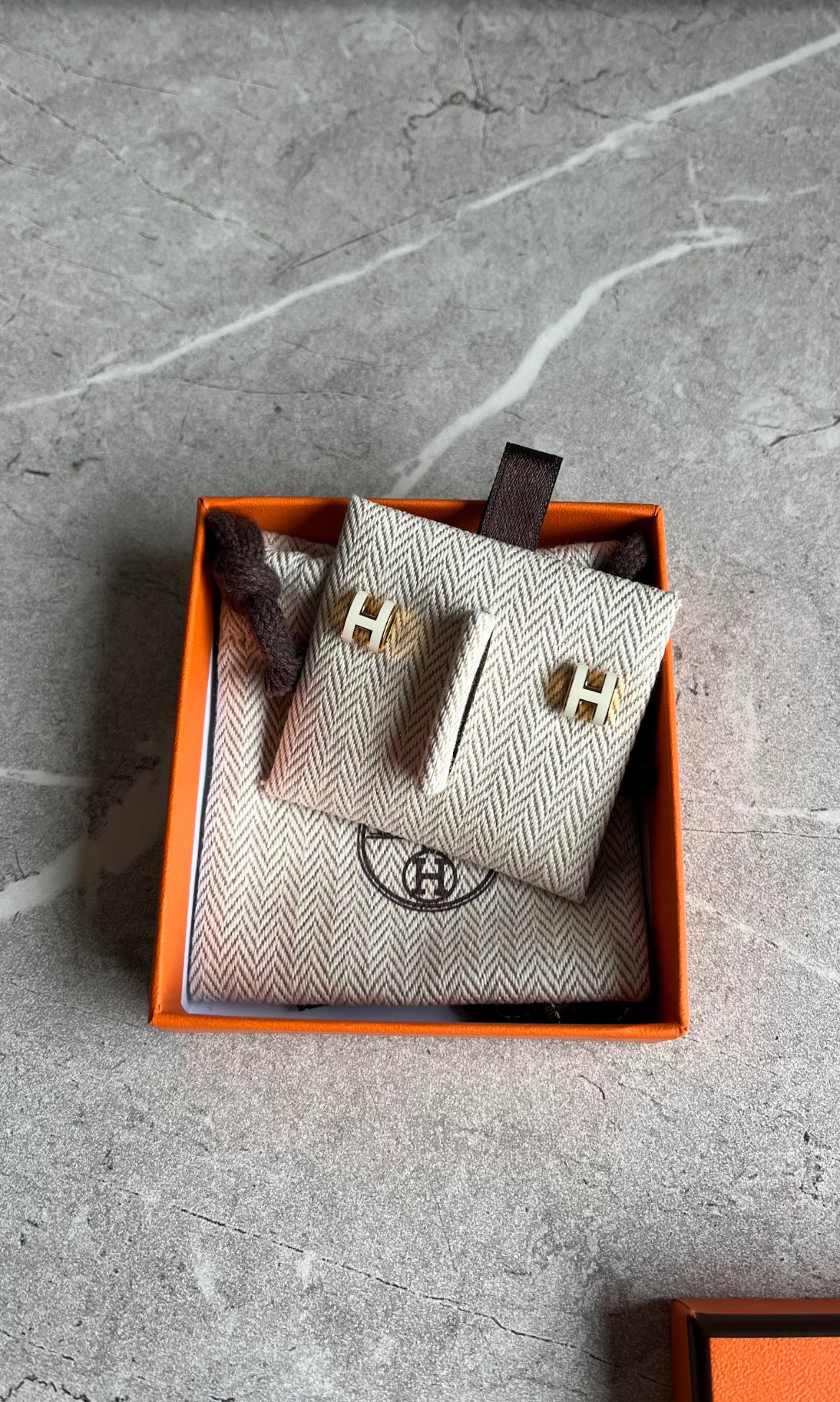 ポップHピアス/ブラン/イエローゴールド金具 #998