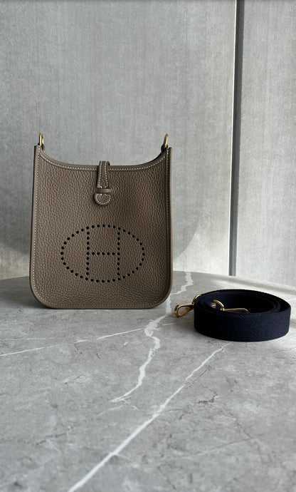 エヴリンtpm エトゥープ　ゴールド金具#1196