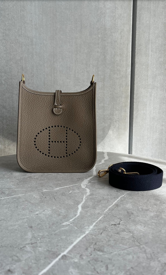 エヴリンtpm エトゥープ　ゴールド金具#1196