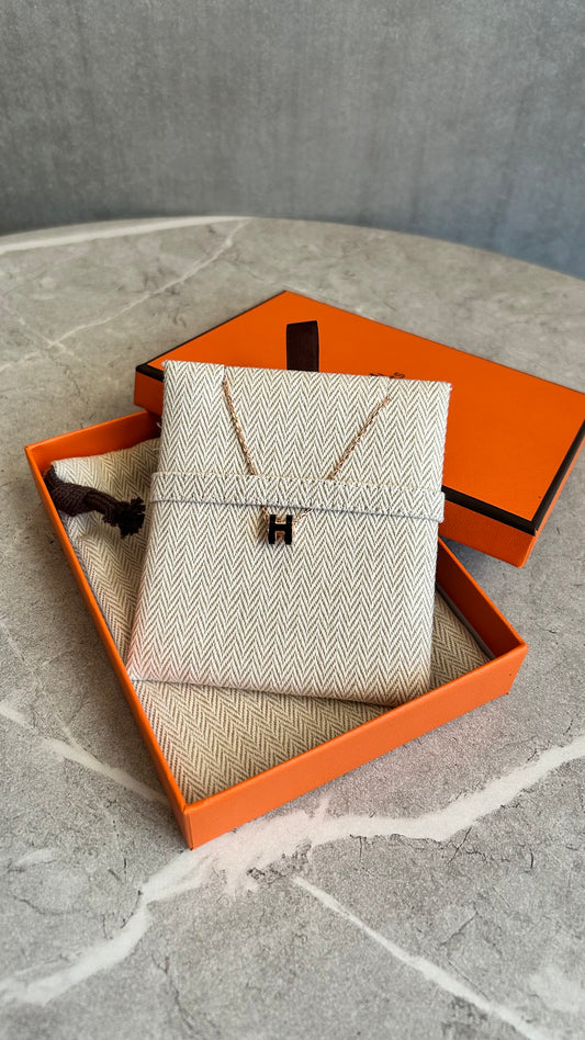 HERMES ポップHネックレスミニ ノワール#760