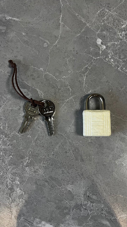 ピコタンロックPM/ニューホワイト/シルバー金具 ＃1340