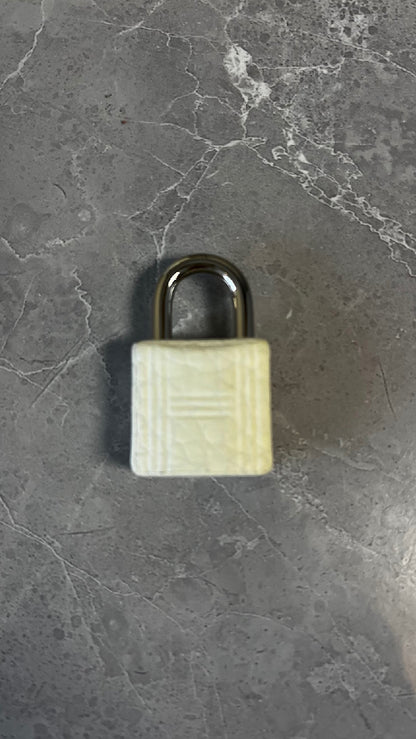 ピコタンロックPM/ニューホワイト/シルバー金具 ＃1340