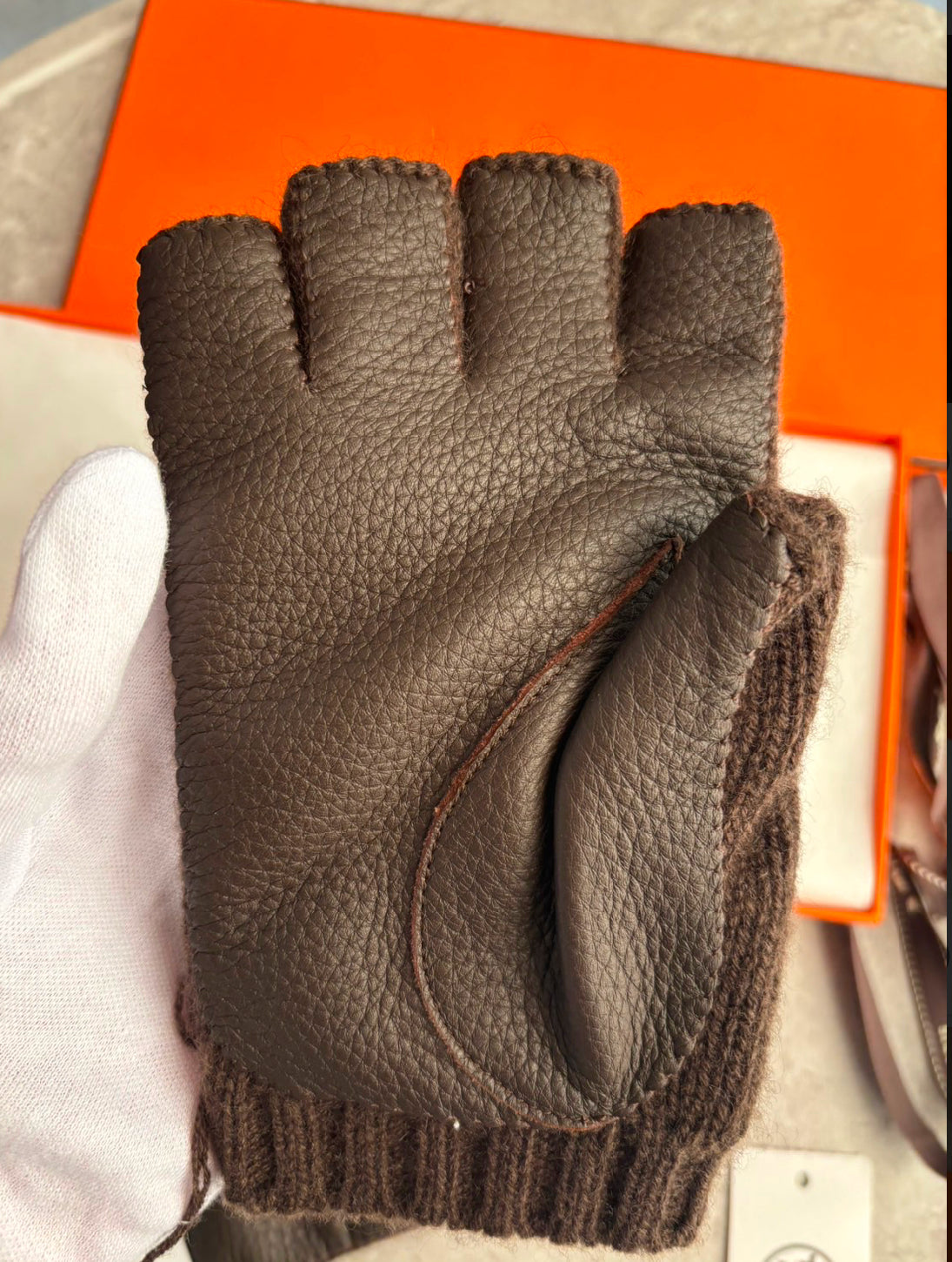 [HERMES] Kelly To Go Noir Gold Hardware