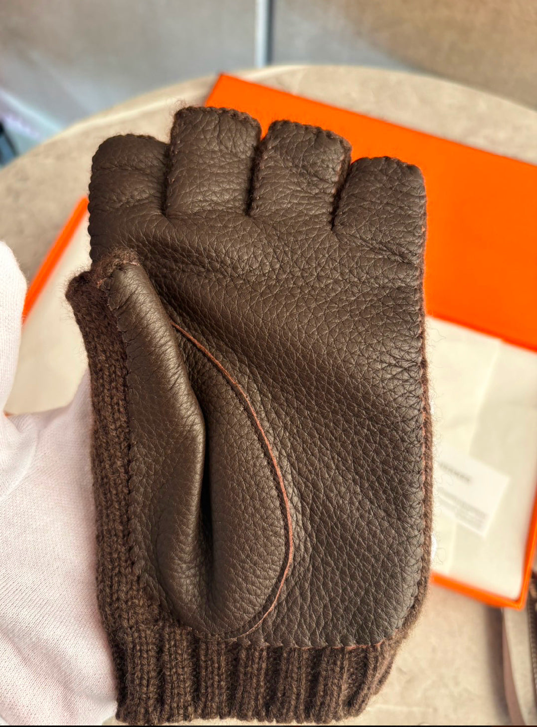 [HERMES] Kelly To Go Noir Gold Hardware