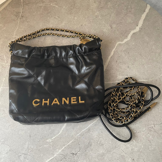 CHANEL CHANEL22 ミニ ノワール #2676