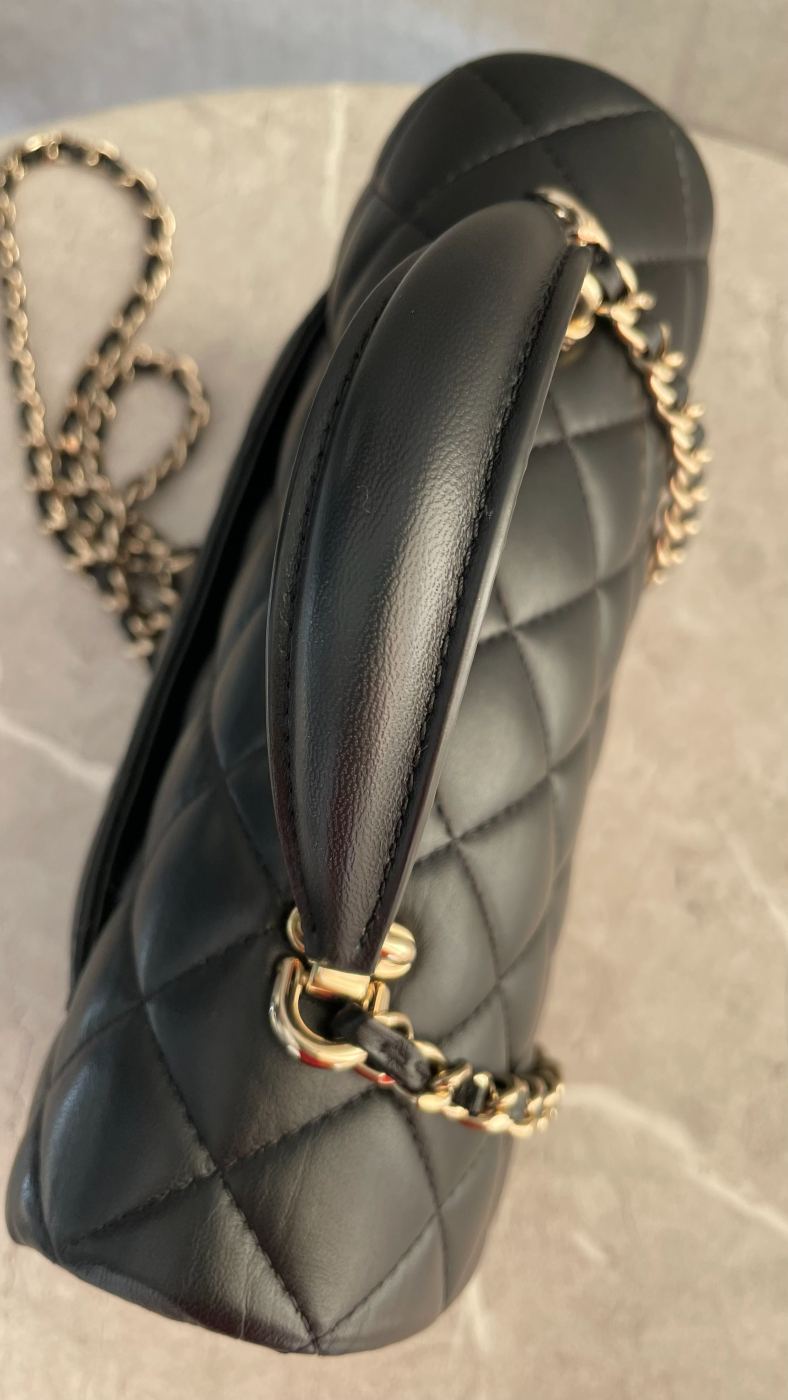 シャネル ミニマトラッセ トップハンドル 黒 ゴールド金具 #2053