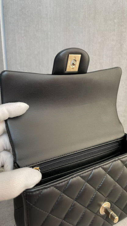 シャネル ミニマトラッセ トップハンドル 黒 ゴールド金具 #2053