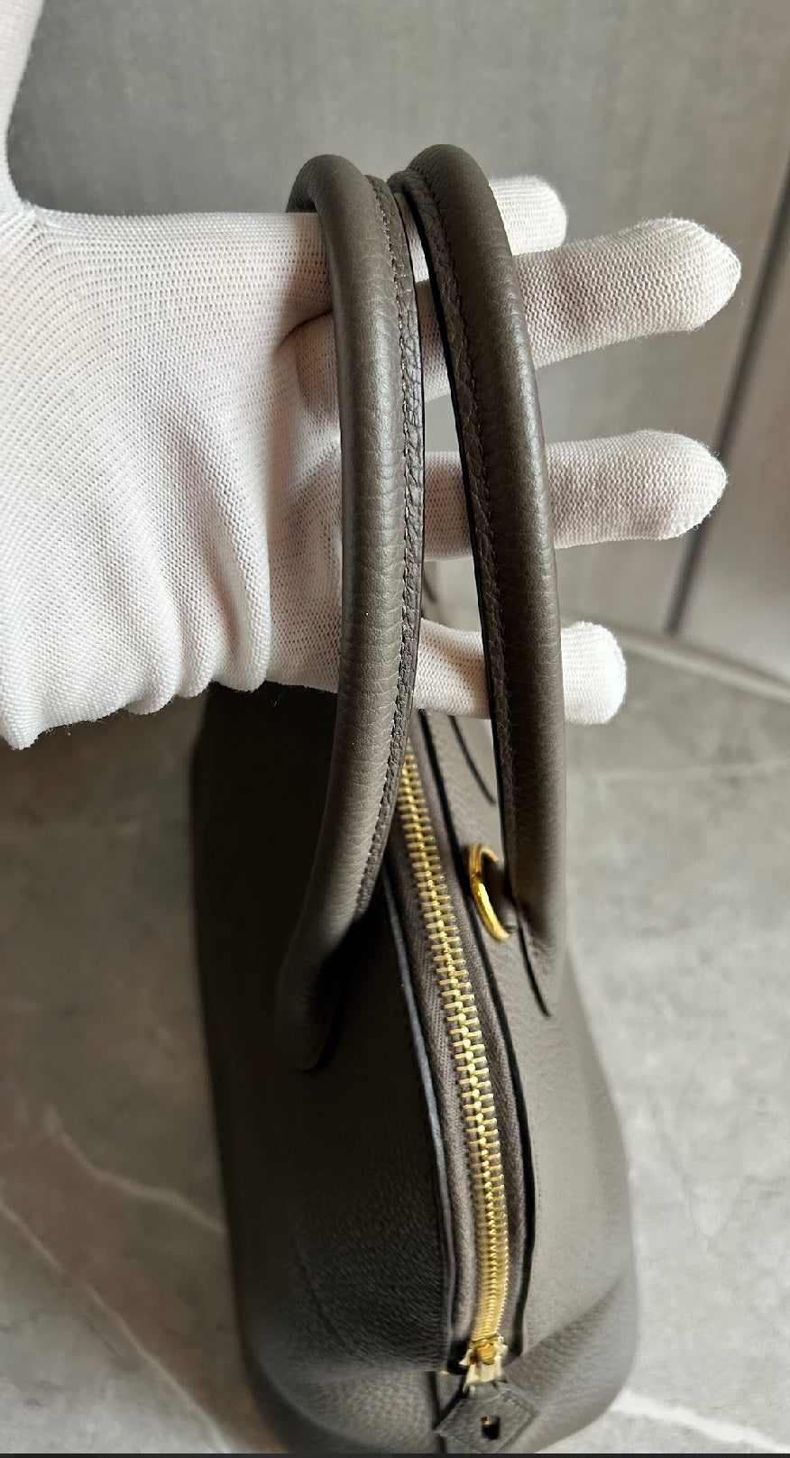 [HERMES] Kelly To Go Noir Gold Hardware